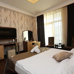 Deluxe Zimmer mit Kingsize-Bett